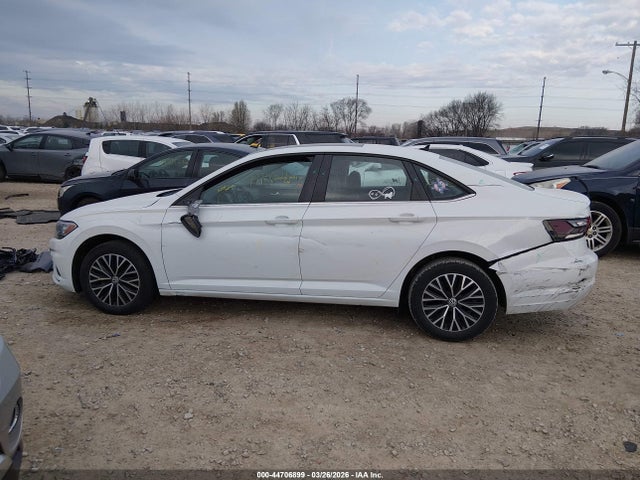 2019 Volkswagen Jetta 1.4t R-line/1.4t S/1.4t Se მანქანა იყიდება აუქციონზე, vin: 3VWC57BU2KM218042, აუქციონის ნომერი: 44706899