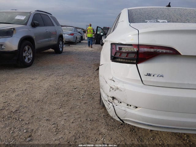 2019 Volkswagen Jetta 1.4t R-line/1.4t S/1.4t Se მანქანა იყიდება აუქციონზე, vin: 3VWC57BU2KM218042, აუქციონის ნომერი: 44706899