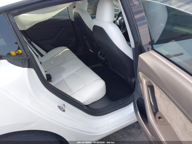 Продаж на аукціоні авто 2023 Tesla Model 3 Rear-wheel Drive, vin: 5YJ3E1EA3PF547555, номер лоту: 44706905