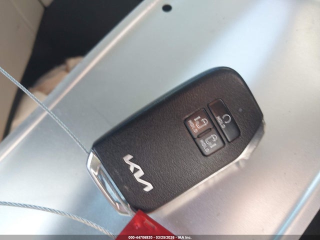 KNDNB4H36P6196944 KIA Carnival Mpv Lx Seat Package