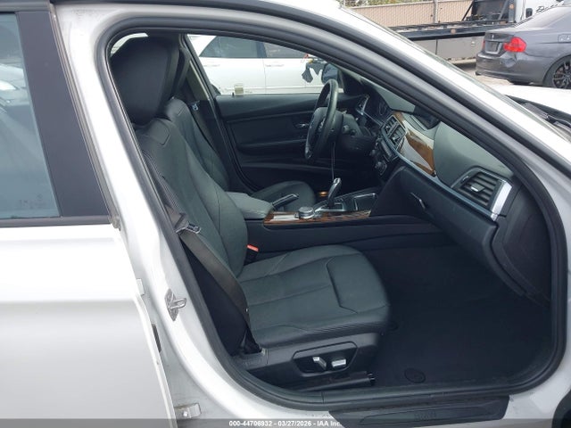 2017 BMW 320I WBA8E1G37HNU17489 Photo 4