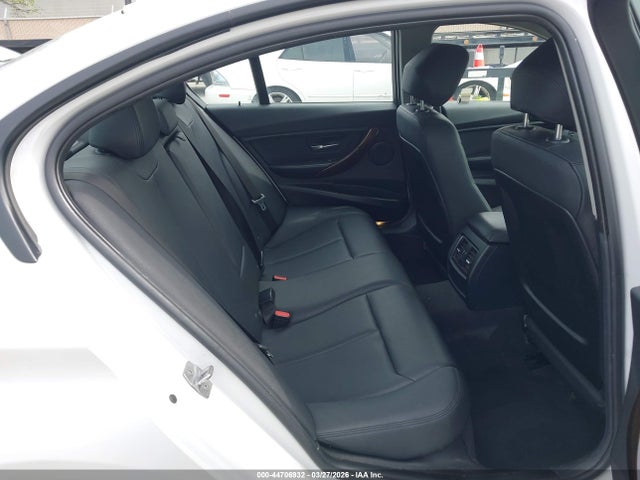 2017 BMW 320I WBA8E1G37HNU17489 Photo 7