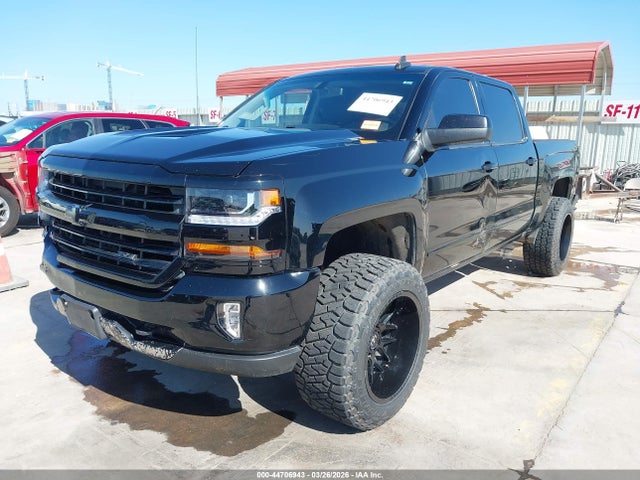 3GCUKREC1JG404053 Chevrolet Silverado 1500 2lt