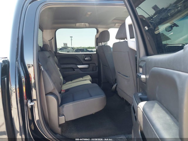 3GCUKREC1JG404053 Chevrolet Silverado 1500 2lt