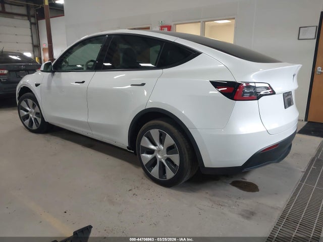 44706963 :رقم المزاد ، 7SAYGDED2RF047890 vin ، 2024 Tesla Model Y Long Range Single Motor Rear-wheel Drive/rwd مزاد بيع