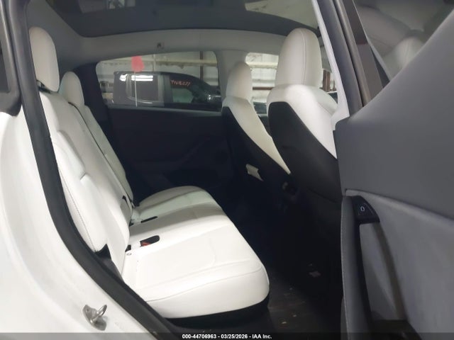 44706963 :رقم المزاد ، 7SAYGDED2RF047890 vin ، 2024 Tesla Model Y Long Range Single Motor Rear-wheel Drive/rwd مزاد بيع