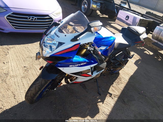 Suzuki GSX-R750 2026 JS1GR7MA7T7100862 Image 2