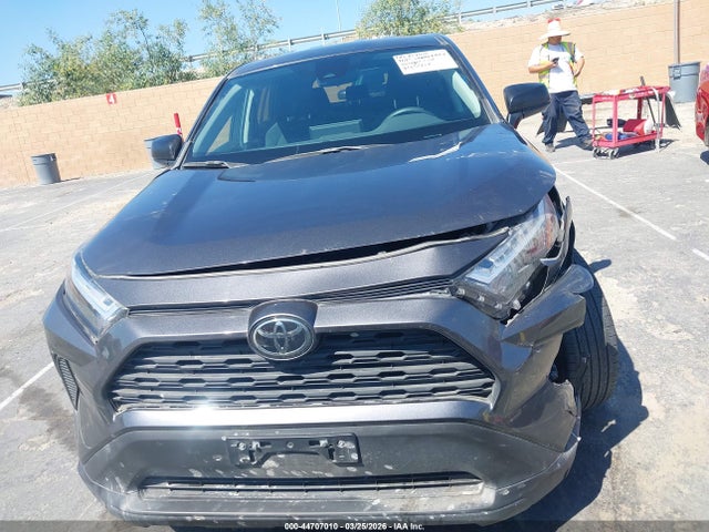 2T3H1RFV2PC243307 Toyota RAV4 LE