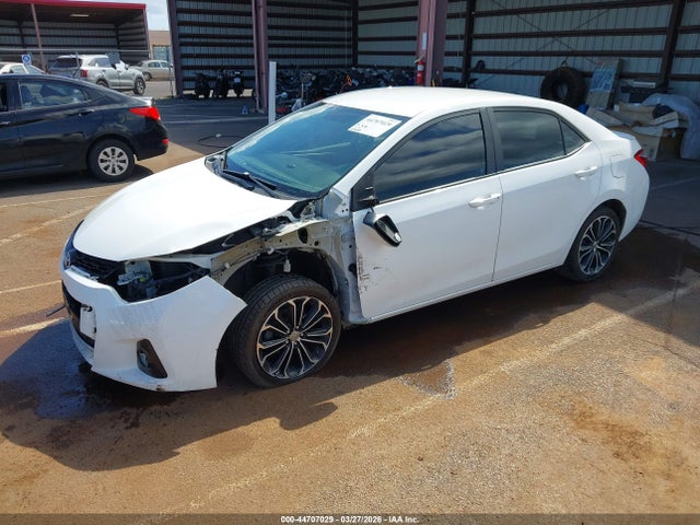 Toyota Corolla S W/special Edition Pkg 2016 5YFBURHE3GP559043 Image 2
