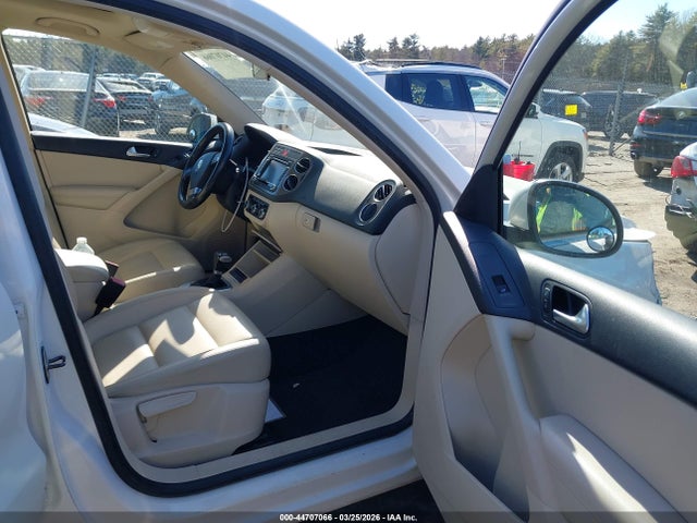 Продаж на аукціоні авто 2010 Volkswagen Tiguan Wolfsburg Edition, vin: WVGBV7AX4AW538161, номер лоту: 44707066