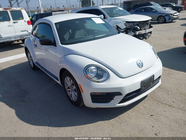 2017 VOLKSWAGEN BEETLE 3VWF17AT9HM611899