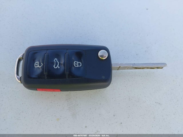 2017 VOLKSWAGEN BEETLE 3VWF17AT9HM611899 Photo 10