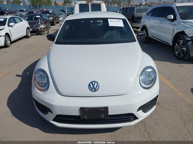 Aukcja sprzedaży 2017 Volkswagen Beetle #pinkbeetle/1.8t Classic/1.8t S, vin: 3VWF17AT9HM611899, numer aukcji: 44707097