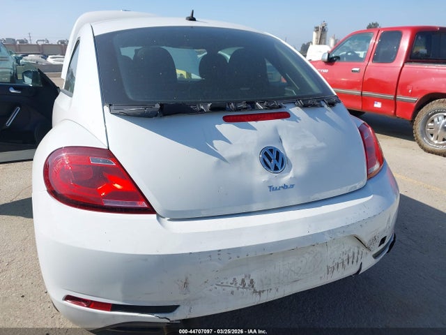 2017 VOLKSWAGEN BEETLE 3VWF17AT9HM611899 Photo 5