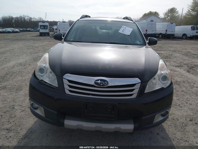 44707124 :رقم المزاد ، 4S4BRBLC0A3352118 vin ، 2010 Subaru Outback 2.5i Limited مزاد بيع