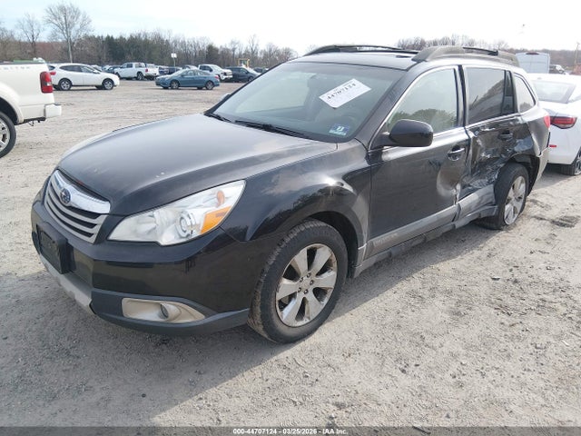 44707124 :رقم المزاد ، 4S4BRBLC0A3352118 vin ، 2010 Subaru Outback 2.5i Limited مزاد بيع