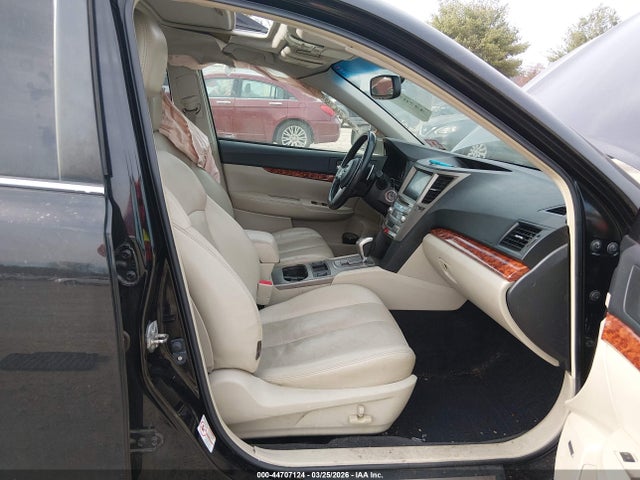 44707124 :رقم المزاد ، 4S4BRBLC0A3352118 vin ، 2010 Subaru Outback 2.5i Limited مزاد بيع