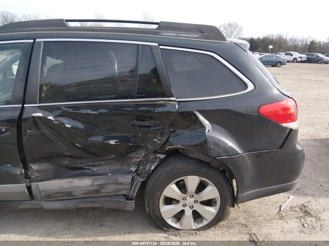 44707124 :رقم المزاد ، 4S4BRBLC0A3352118 vin ، 2010 Subaru Outback 2.5i Limited مزاد بيع