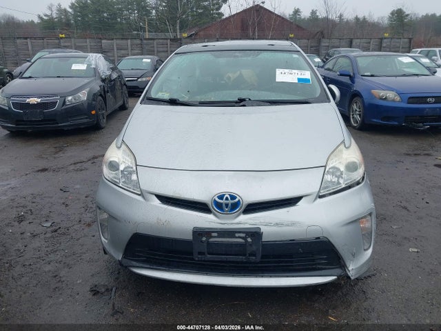 Toyota Prius Three 2015 JTDKN3DU2F0438441 Image 11