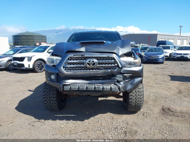 3TMAZ5CN8HM036333 Toyota Tacoma Sr5 V6