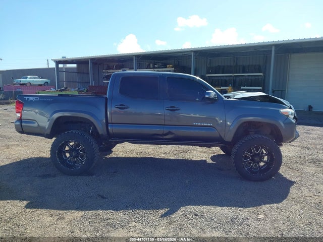 3TMAZ5CN8HM036333 Toyota Tacoma Sr5 V6