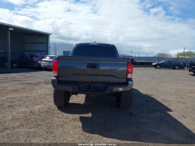 3TMAZ5CN8HM036333 Toyota Tacoma Sr5 V6