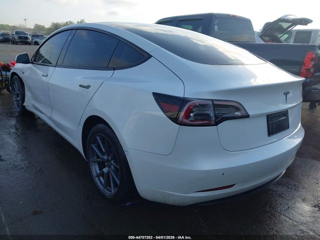 2022 Tesla Model 3 Rear-wheel Drive მანქანა იყიდება აუქციონზე, vin: 5YJ3E1EA1NF129329, აუქციონის ნომერი: 44707202