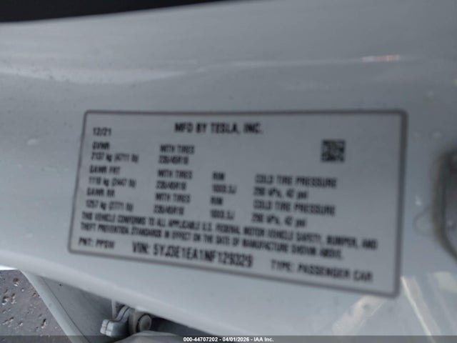 2022 Tesla Model 3 Rear-wheel Drive მანქანა იყიდება აუქციონზე, vin: 5YJ3E1EA1NF129329, აუქციონის ნომერი: 44707202