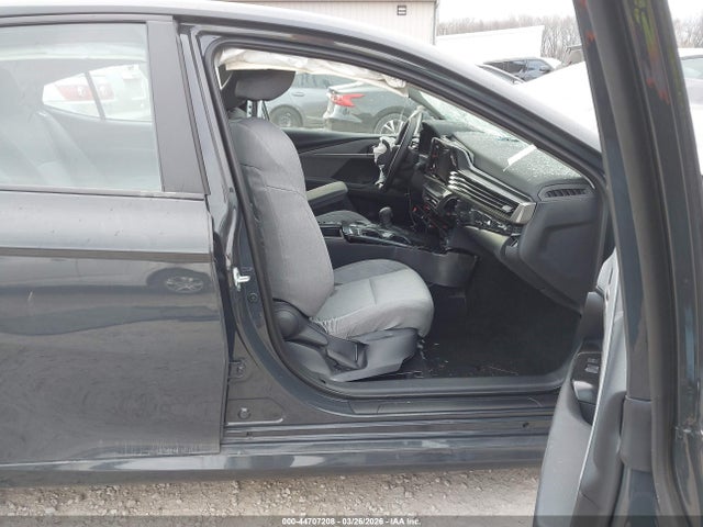 2026 Toyota Camry Le მანქანა იყიდება აუქციონზე, vin: 4T1DAACKXTU251330, აუქციონის ნომერი: 44707208