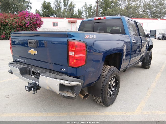 1GC1KWE81GF300430 Chevrolet Silverado 2500hd Ltz