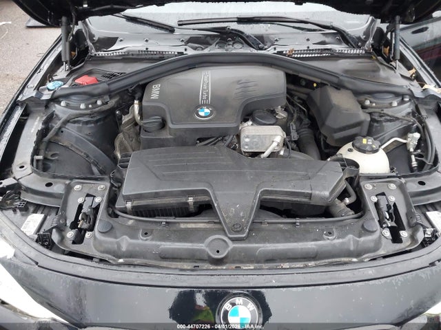 2018 BMW 320I WBA8A3C54JA357859 Photo 9