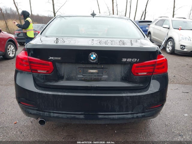 Продажа на аукционе авто 2018 Bmw 320i Xdrive, vin: WBA8A3C54JA357859, номер лота: 44707226