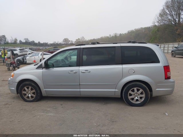 Продажа на аукционе авто 2008 Chrysler Town & Country Touring, vin: 2A8HR54P08R613386, номер лота: 44707235