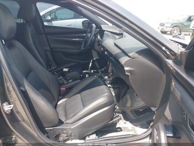 Продаж на аукціоні авто 2019 Mazda Mazda3, vin: JM1BPAJM9K1136152, номер лоту: 44707302