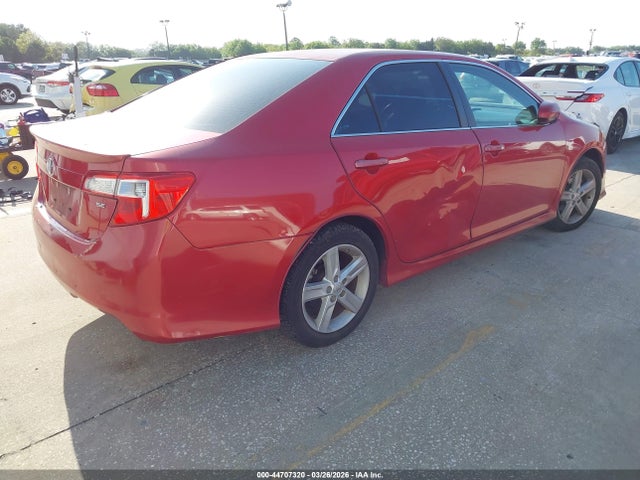 2014 TOYOTA CAMRY 4T1BF1FK8EU811336 Photo 3