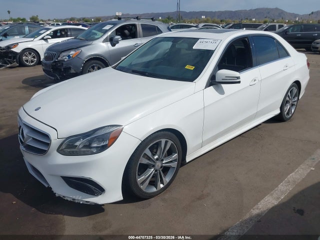 2014 MERCEDES-BENZ E 350 WDDHF5KB0EA906542 Photo 1