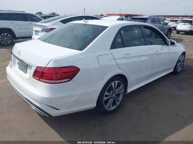 2014 MERCEDES-BENZ E 350 WDDHF5KB0EA906542 Photo 3