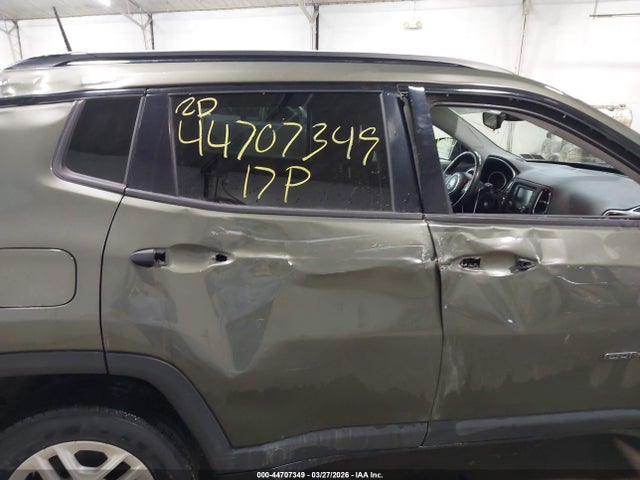 44707349 :رقم المزاد ، 3C4NJDAB9HT642130 vin ، 2017 Jeep New Compass Sport 4x4 مزاد بيع