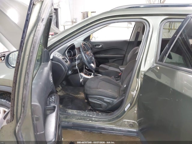 44707349 :رقم المزاد ، 3C4NJDAB9HT642130 vin ، 2017 Jeep New Compass Sport 4x4 مزاد بيع