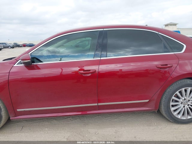 1VWBT7A37HC029326 Volkswagen Passat 1.8t Se