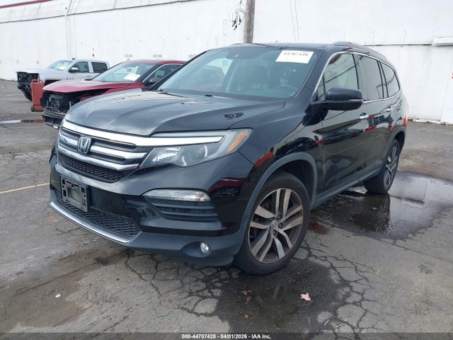 Honda Pilot Touring 2017 5FNYF6H98HB066123 Image 2