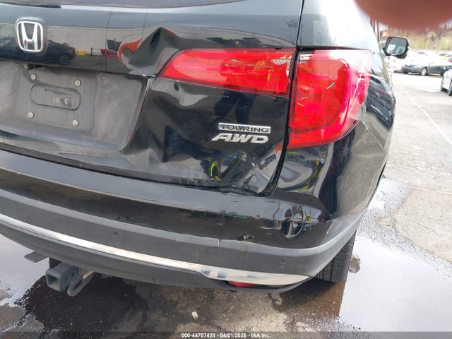 Honda Pilot Touring 2017 5FNYF6H98HB066123 Image 6