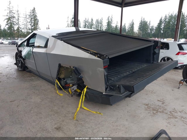 2024 TESLA CYBERTRUCK 7G2CEHED5RA008371 Photo 2