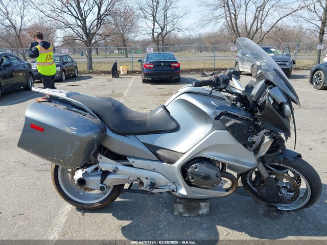 44707464 :رقم المزاد ، WB10388026ZM18104 vin ، 2006 Bmw R1200 St/rt مزاد بيع