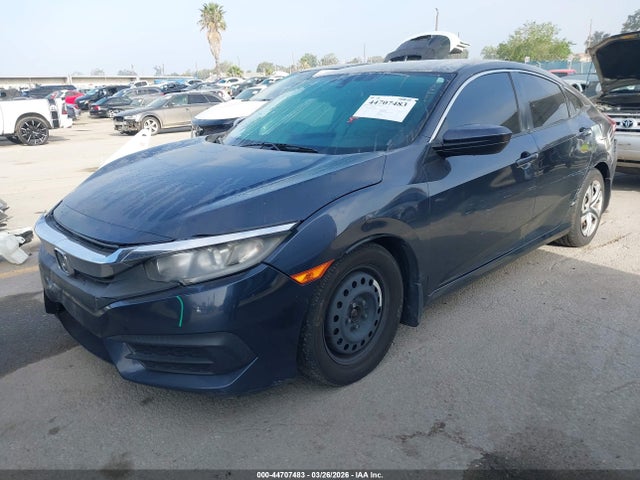 Honda Civic Lx 2017 2HGFC2F52HH532617 Image 2