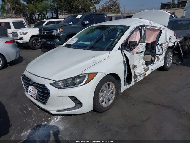 5NPD74LF2JH226615 Hyundai ELANTRA SE