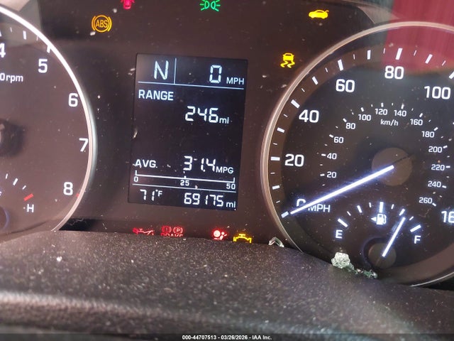 5NPD74LF2JH226615 Hyundai ELANTRA SE