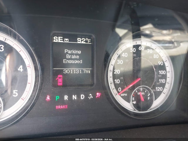 44707519 :رقم المزاد ، 3C6UR5HL0FG601147 vin ، 2015 Ram 2500 Tradesman مزاد بيع