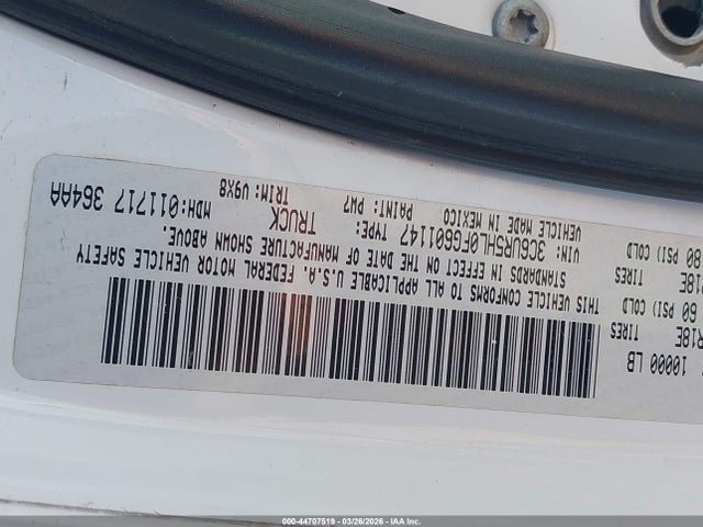 44707519 :رقم المزاد ، 3C6UR5HL0FG601147 vin ، 2015 Ram 2500 Tradesman مزاد بيع