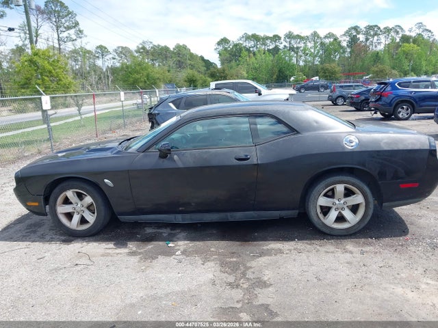 44707525 :رقم المزاد ، 2C3CDYAG2EH214765 vin ، 2014 Dodge Challenger Sxt مزاد بيع